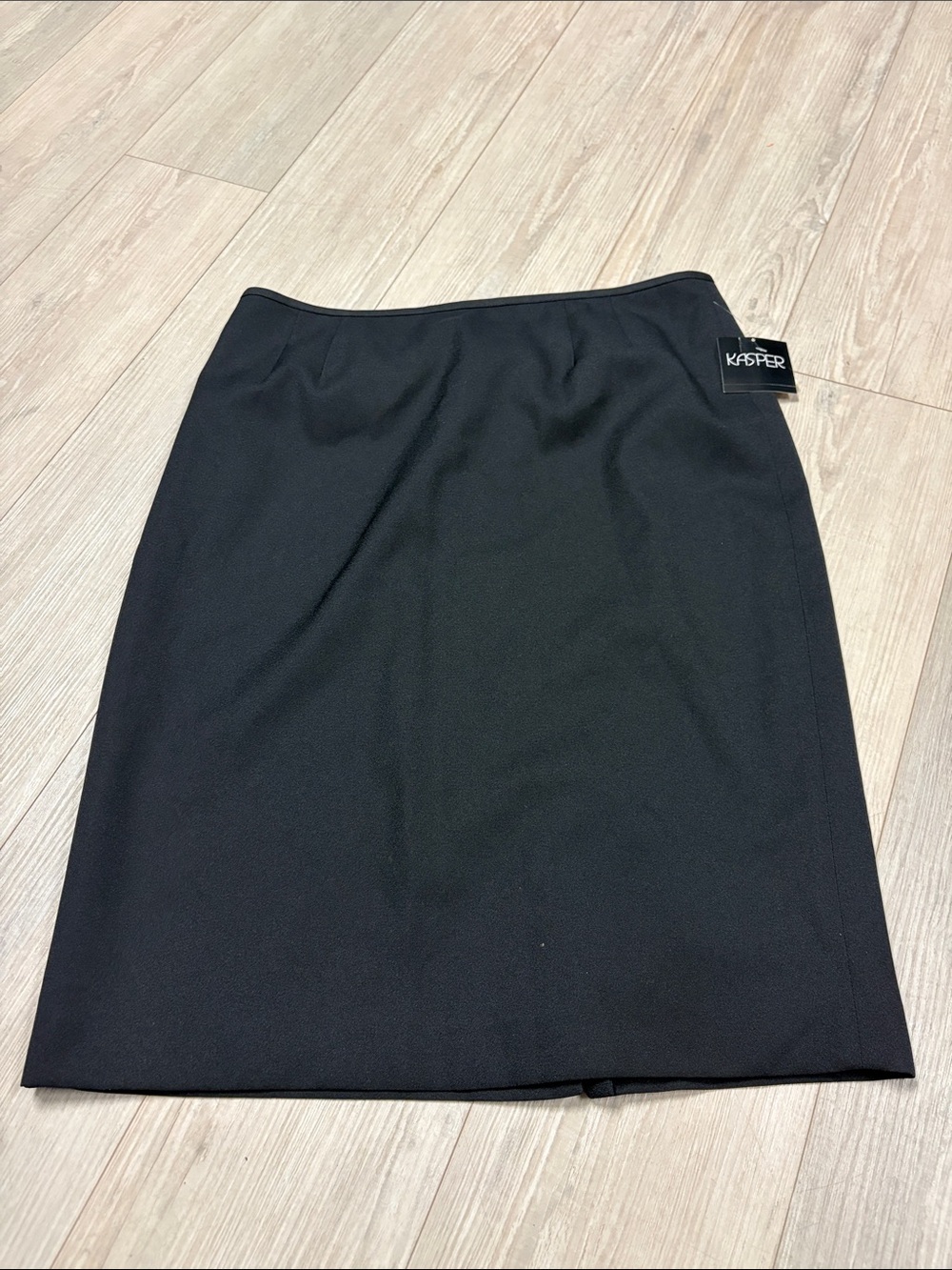 Kasper Black Straight Pencil Skirt